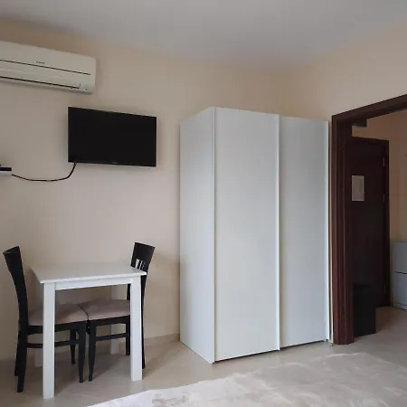 شقة Destination Bulgaria 2000 Cascadas Private Summer Family *